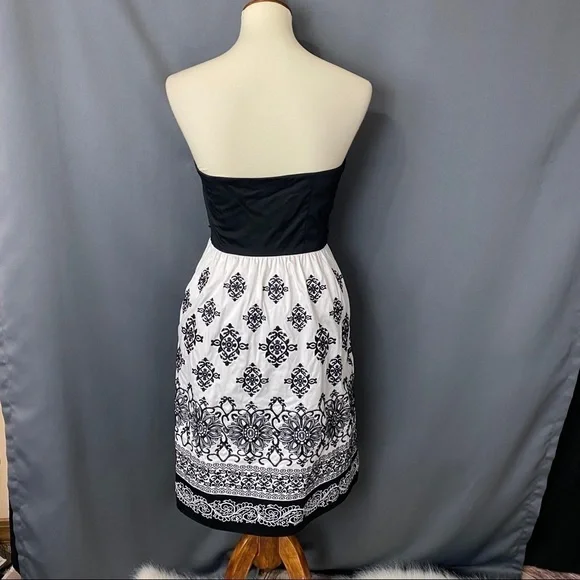 𝅺whbm dress - Picture 3 of 8